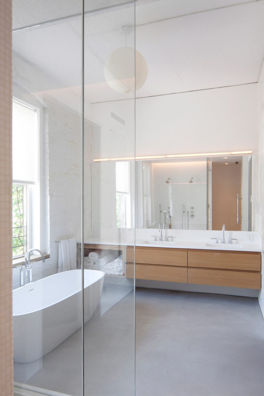 Duplex in Tribeca by Space4Architecture