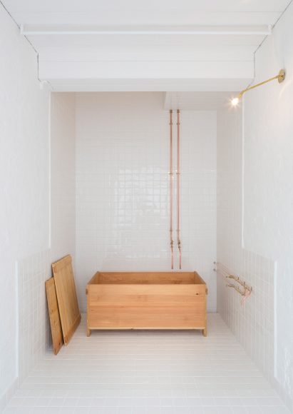 Egg by Jonathan Tuckey Design