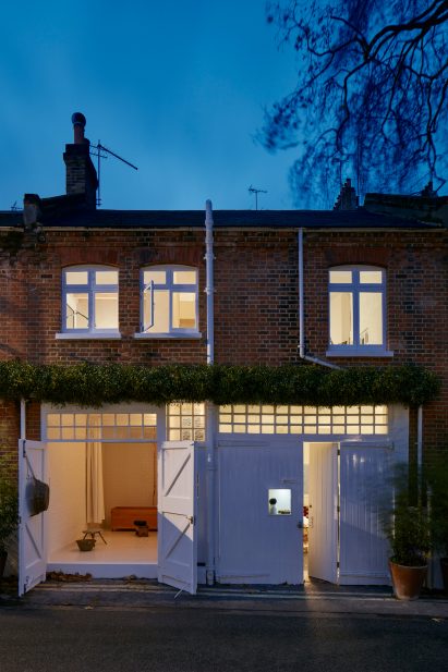 Egg by Jonathan Tuckey Design