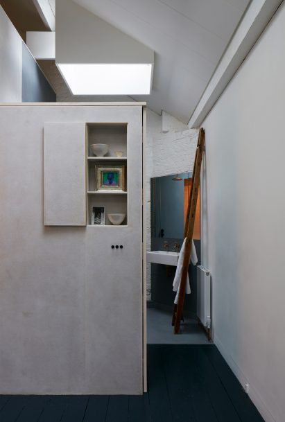 Egg by Jonathan Tuckey Design