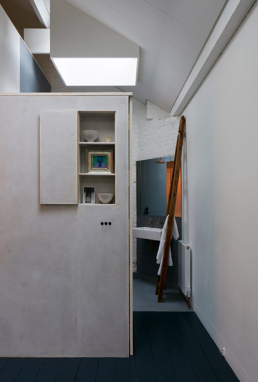 Egg by Jonathan Tuckey Design