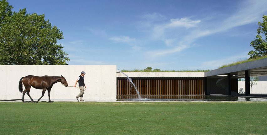 Figueras Polo Stables by Estudio Ramos