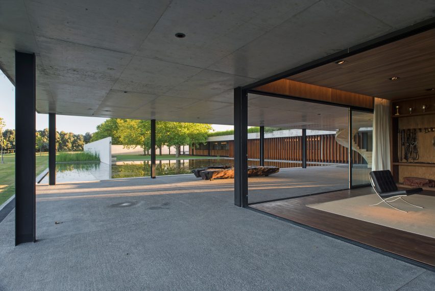 Figueras Polo Stables by Estudio Ramos