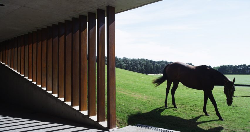 Figueras Polo Stables by Estudio Ramos