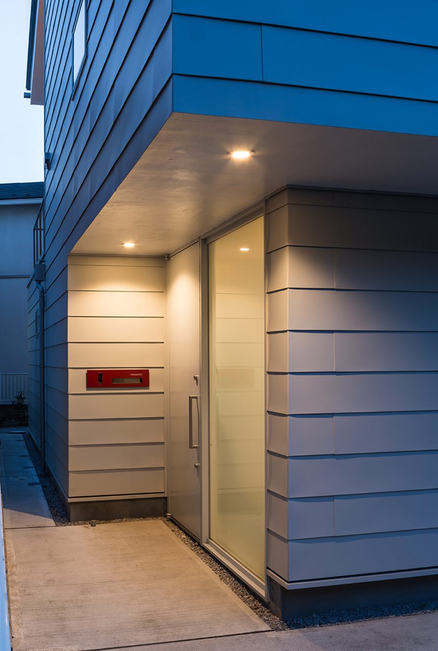 Gap House by MUU Store Design Studio