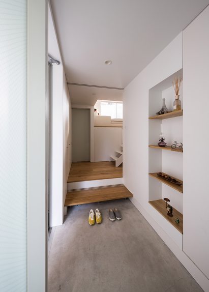 Gap House by MUU Store Design Studio