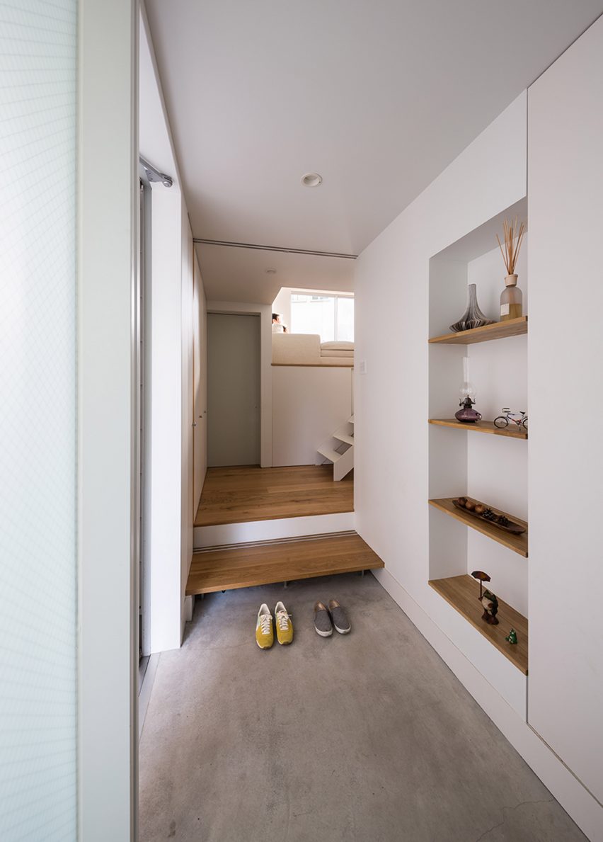 Gap House by MUU Store Design Studio