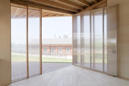 Governors Island Welcome Center by Office III