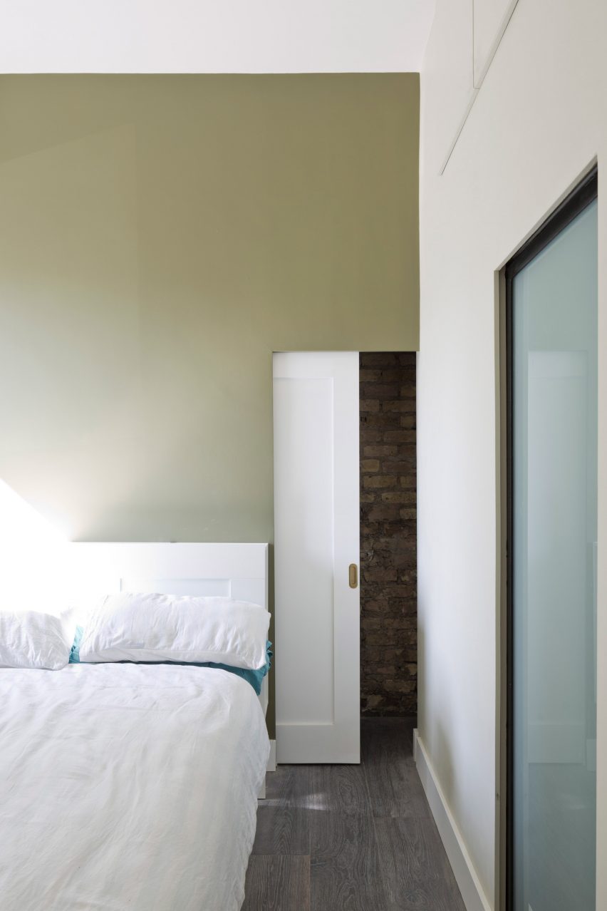 Grand Canal Street house by Scullion architects