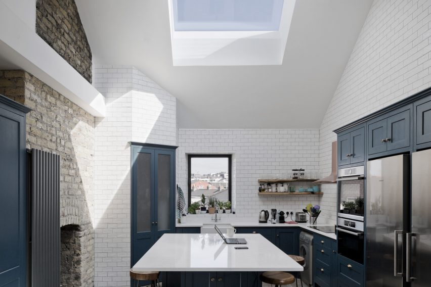 Grand Canal Street house by Scullion architects