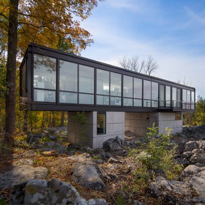 Hawk's Nest by Wiedemann Architects