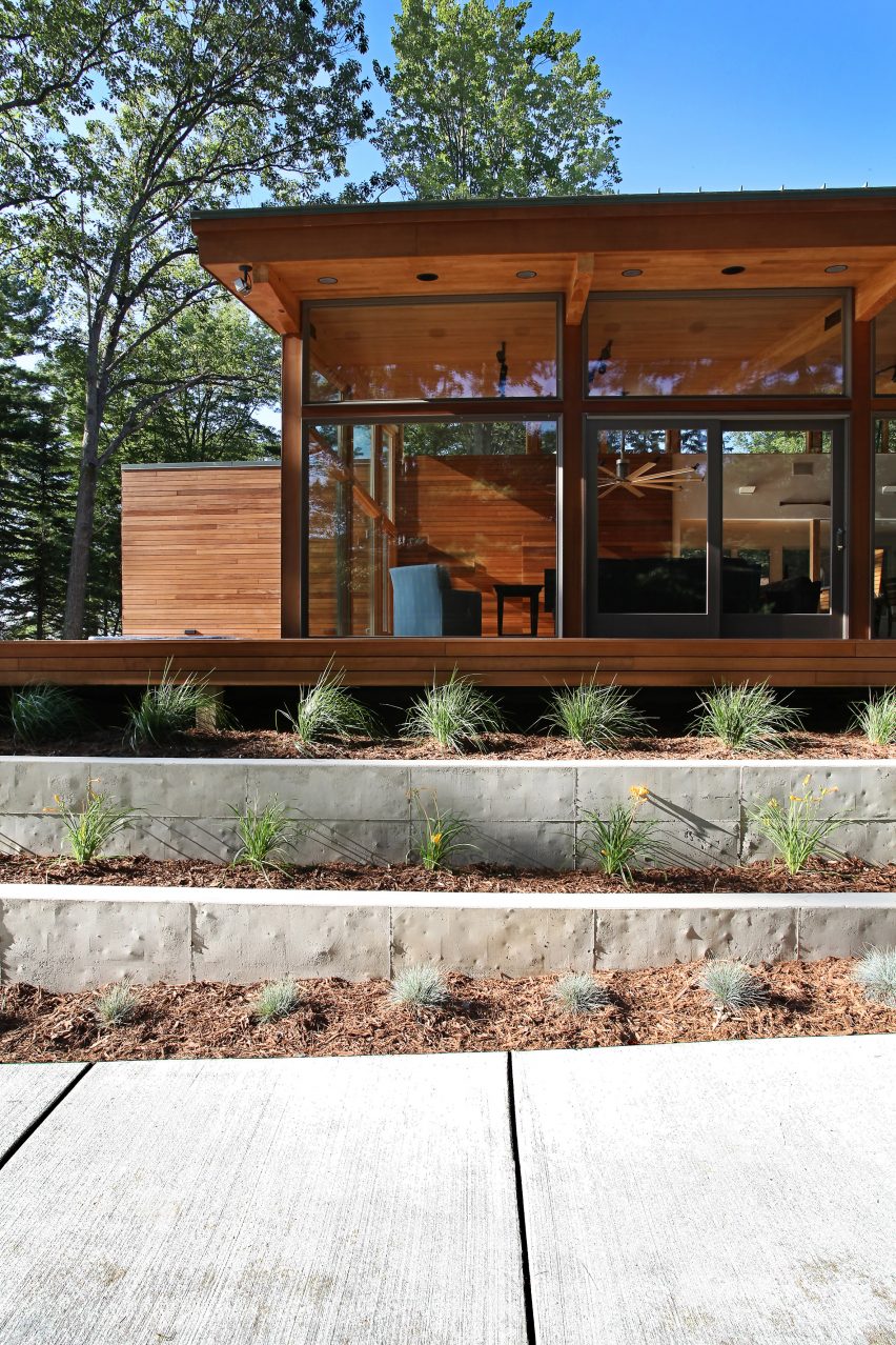 Higgins Lake House by Jeff Jordan Architects