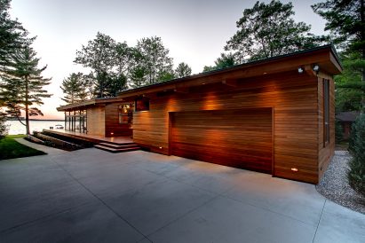 Higgins Lake House by Jeff Jordan Architects