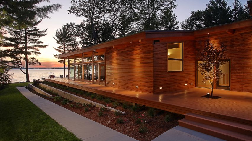 Higgins Lake House by Jeff Jordan Architects