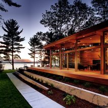 Higgins Lake House by Jeff Jordan Architects