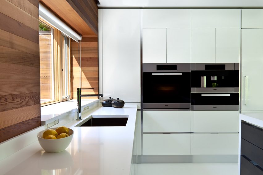 Hillcrest House by Jeff Jordan Architects