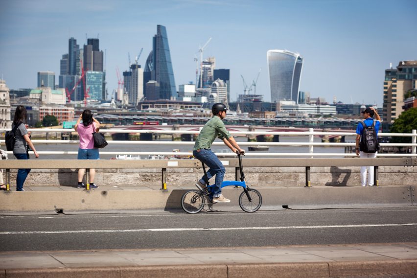Hummingbird bicycle goes into production
