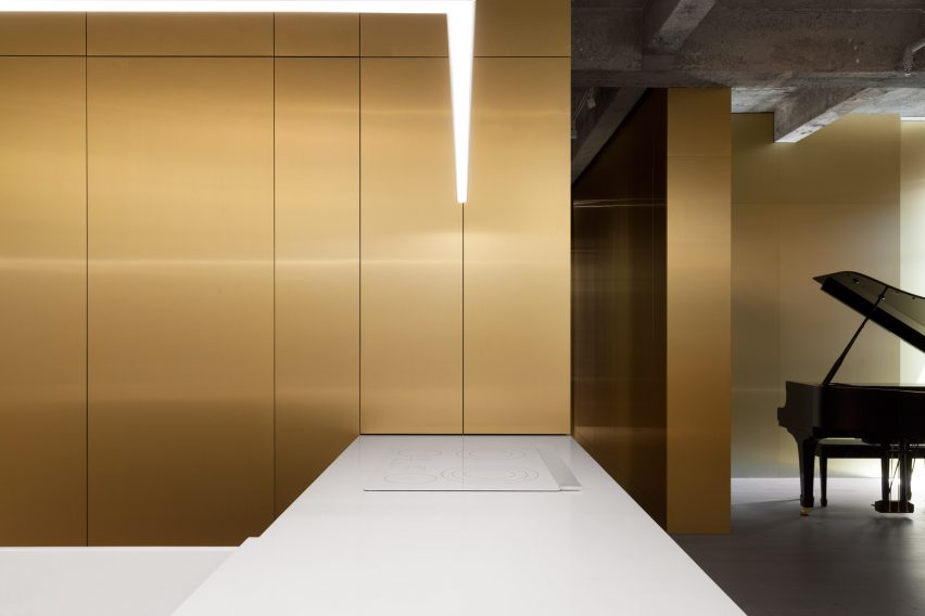 IN 3 by Jean Verville