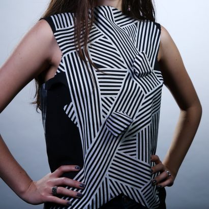 Kino “living jewellery” roams across the body as a tiny personal assistant