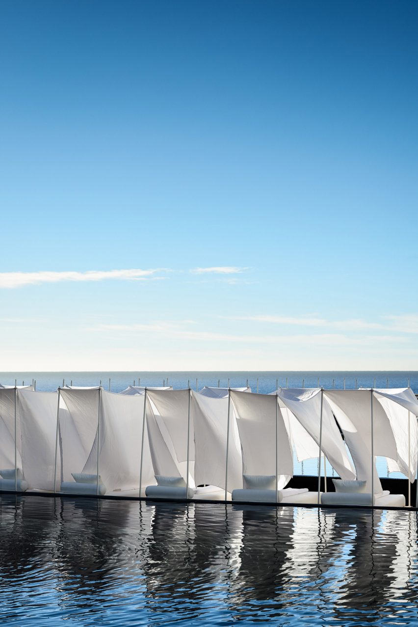 Mar Adentro by Miguel Angel Aragonés
