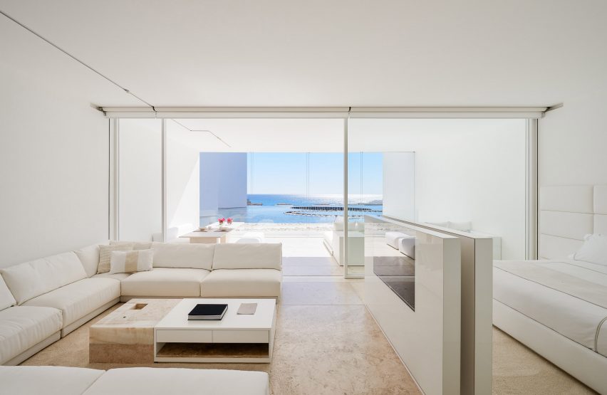 Mar Adentro by Miguel Angel Aragonés