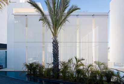 Mar Adentro by Miguel Angel Aragonés