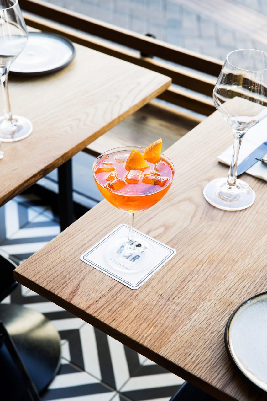 Mat Bar by Haf Studio