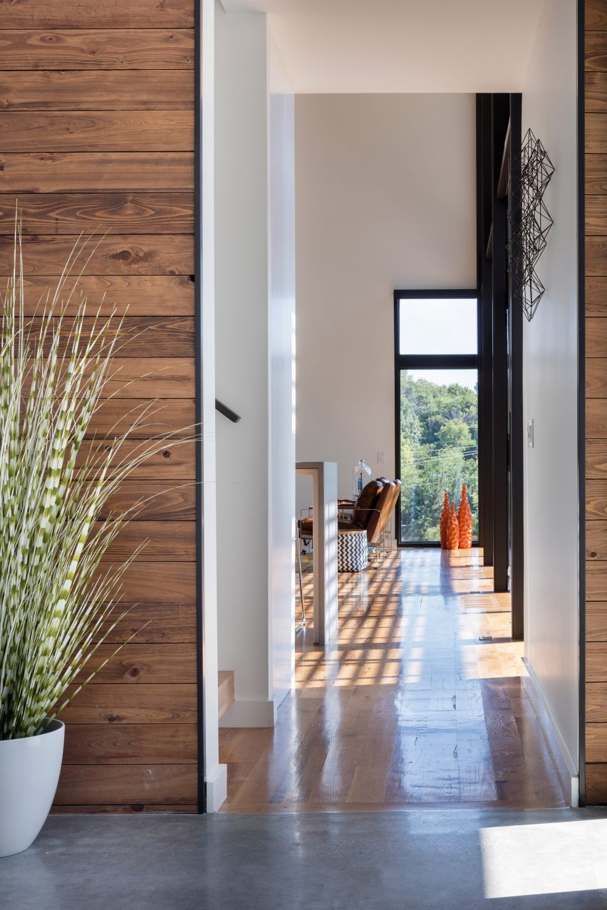 Modern Lodge by Kem Studio