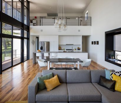 Modern Lodge by Kem Studio
