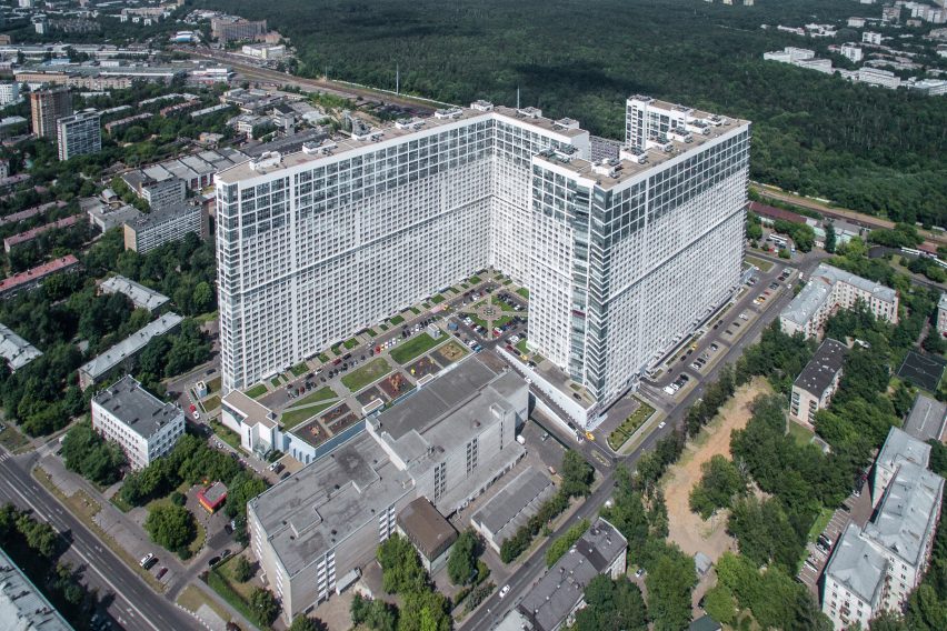 Spying on Moscow: A Winged Guide to Architecture