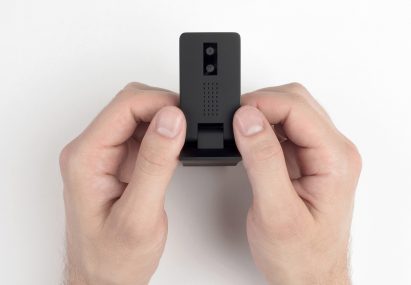RCA graduate designs camera-style device to help musicians improve their posture and technique