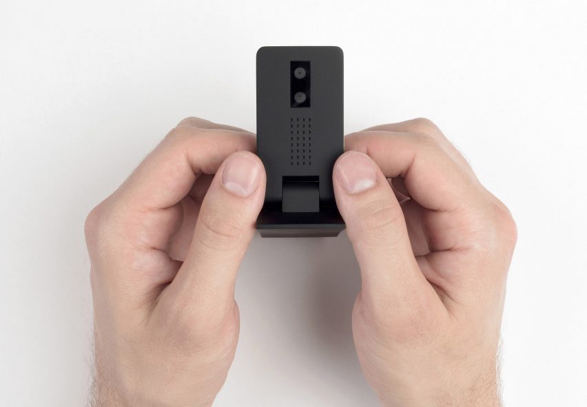 RCA graduate designs camera-style device to help musicians improve their posture and technique