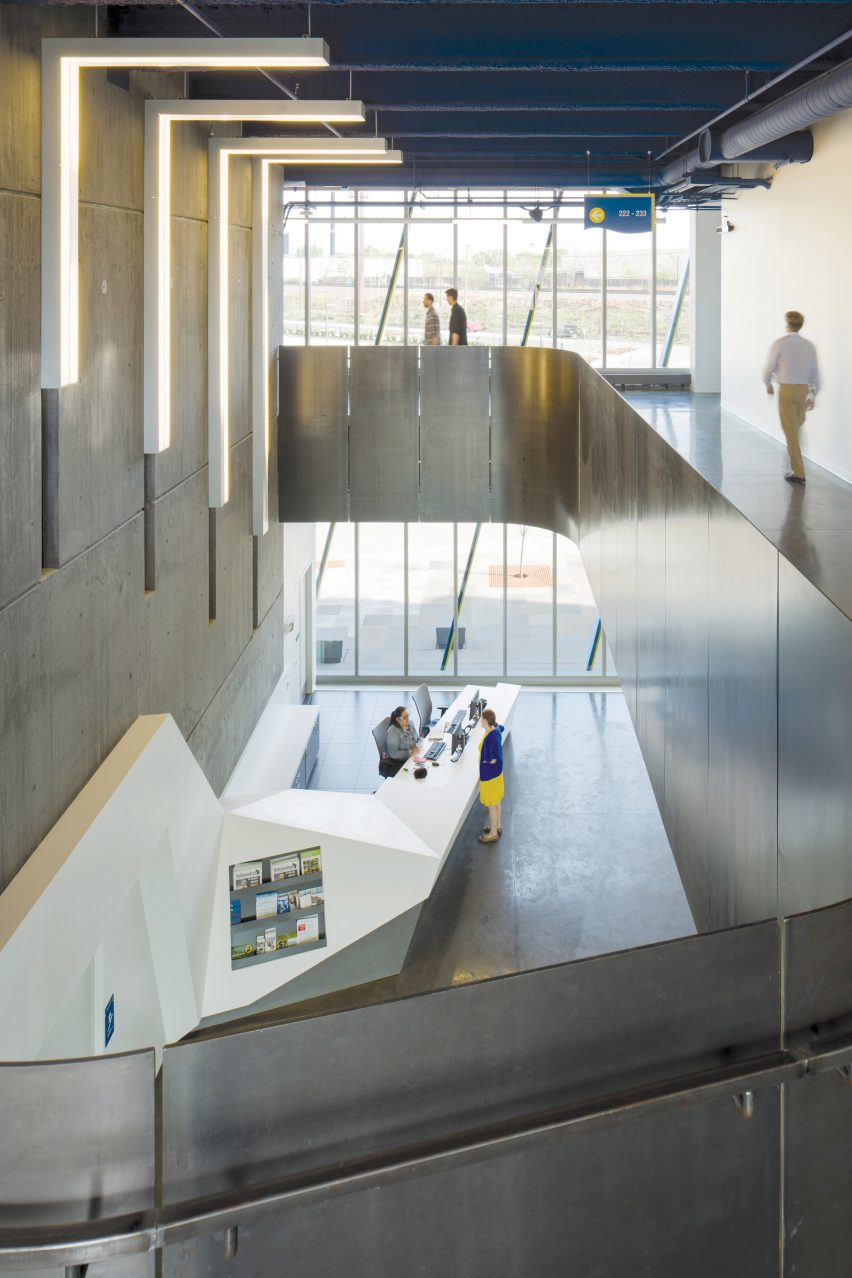 NEIU El Centro by JGMA