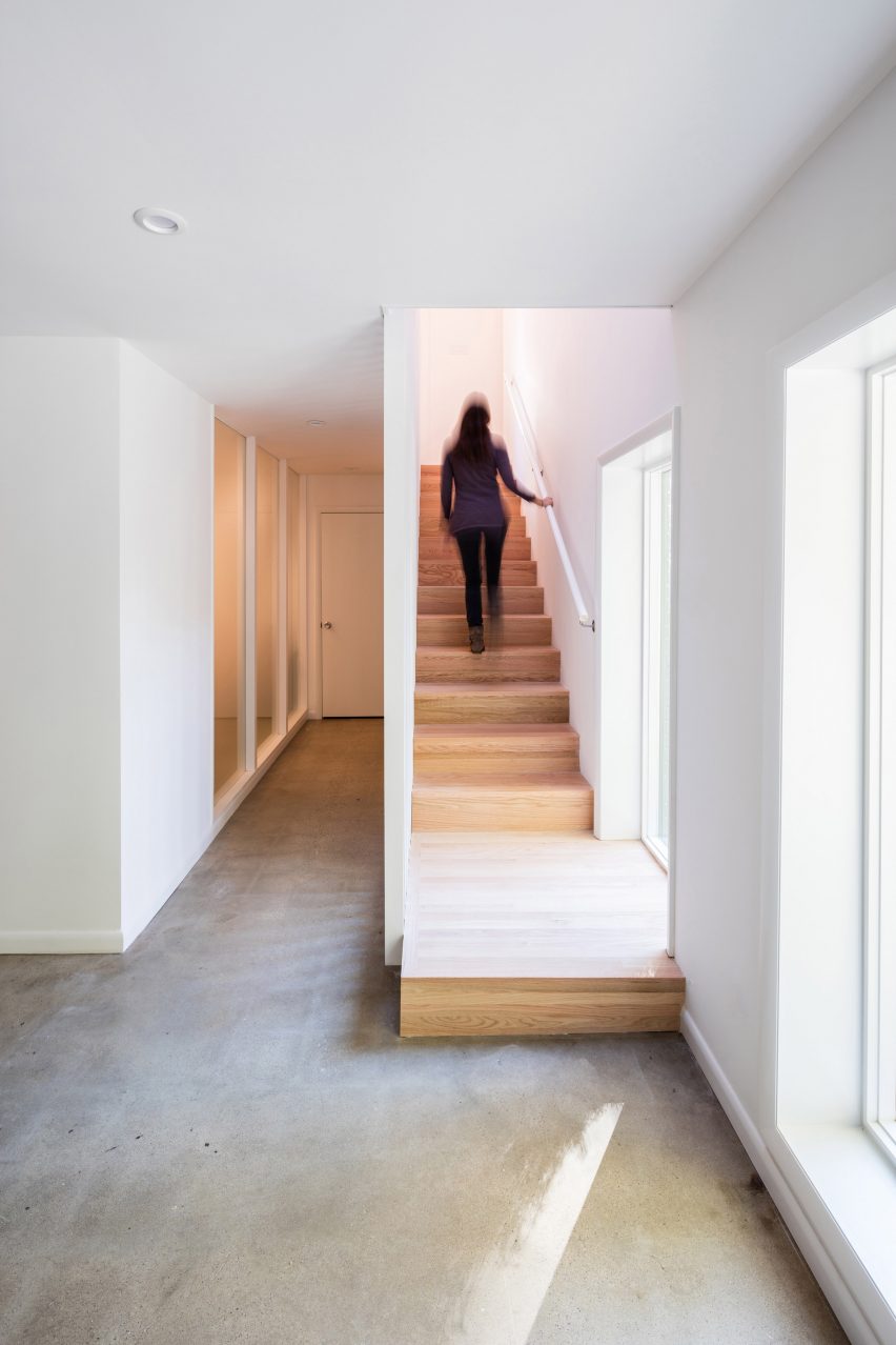 American firm In Situ Studio revives midcentury modern home in North Carolina