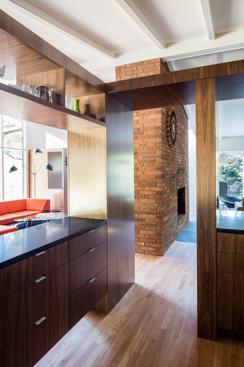 American firm In Situ Studio revives midcentury modern home in North Carolina