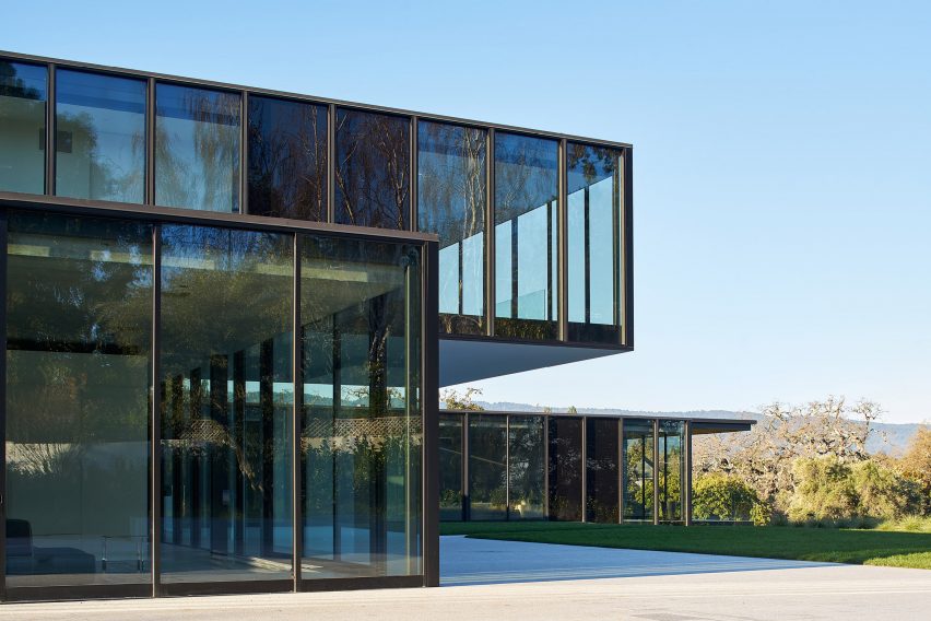 Oz Residence by Stanley Saitowitz