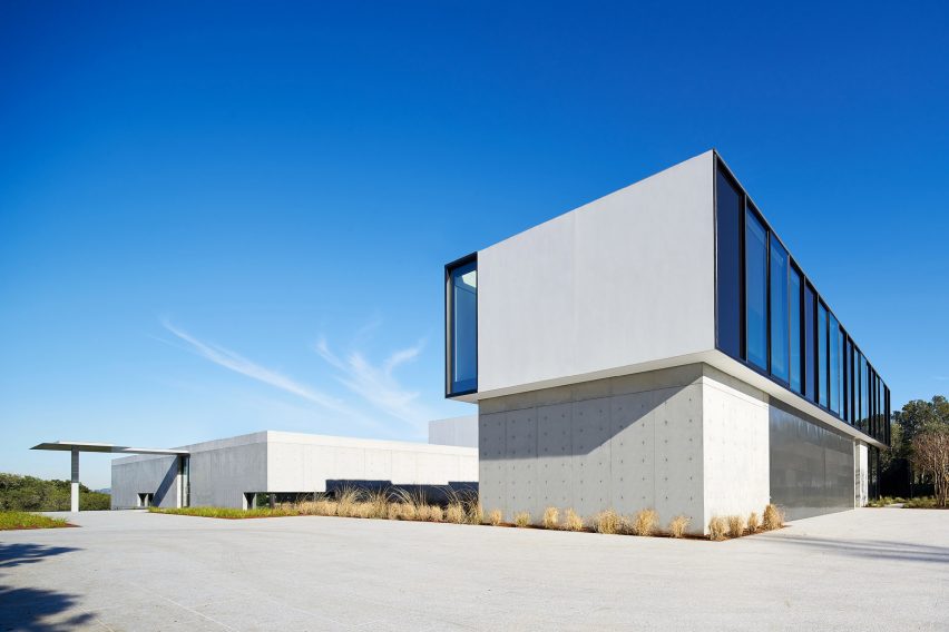 Oz Residence by Stanley Saitowitz