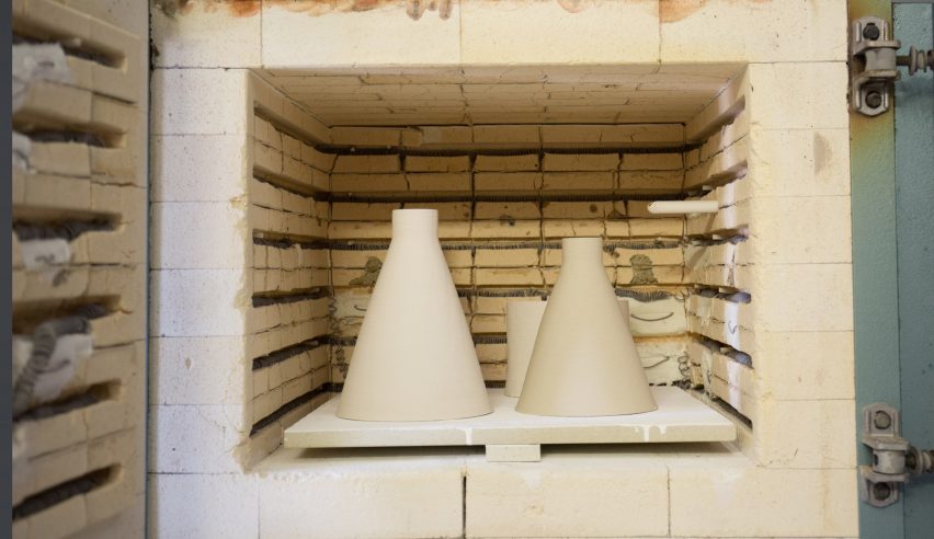 Australian designer Tom Fereday and artist Susan Chen make lamps using a ceramic printer