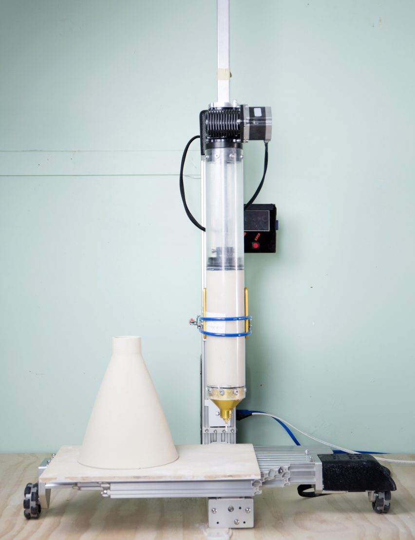 Australian designer Tom Fereday and artist Susan Chen make lamps using a ceramic printer