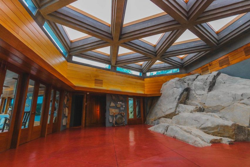 Petra Island by Frank Lloyd Wright