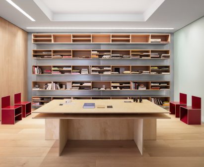Photographers Loft by Desai Chia Architecture