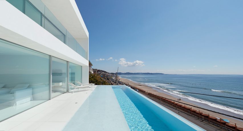 Seaside House in Kanagawa by Shinichi Ogawa & Associates