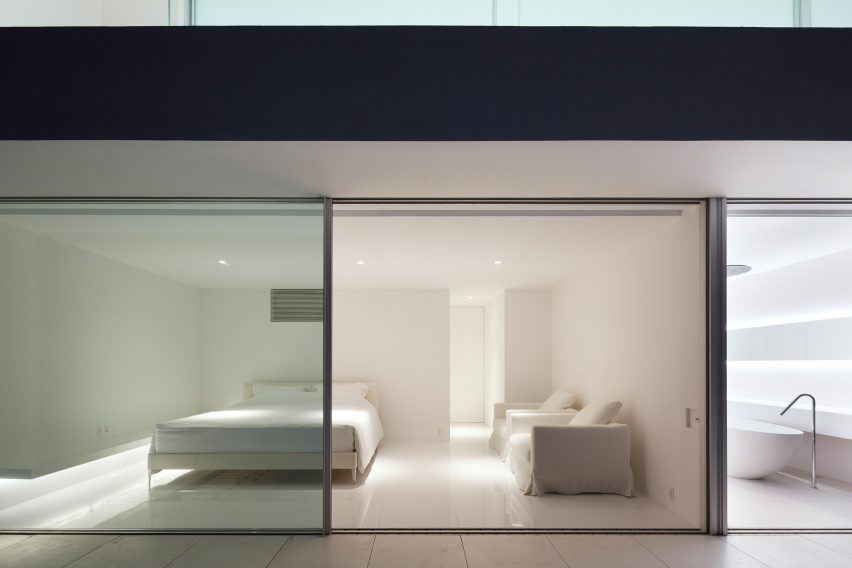 Seaside House in Kanagawa by Shinichi Ogawa & Associates