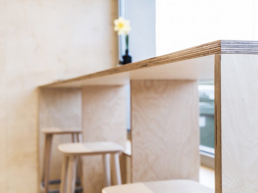 Architect Sanja Premrn designs SPIN bar in Slovenia