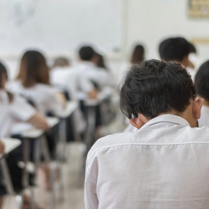 Latest GCSE results show “alarming” drop in students taking art and design