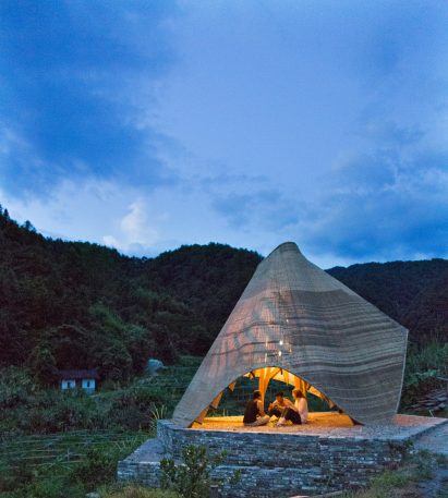 University of Hong Kong students build Sun Room for farmers of China's Peitian village