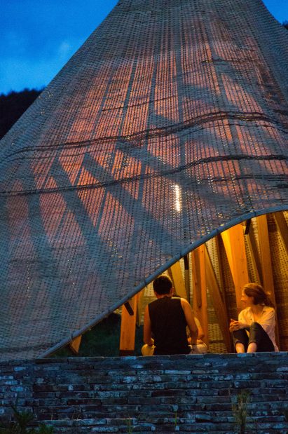 University of Hong Kong students build Sun Room for farmers of China's Peitian village