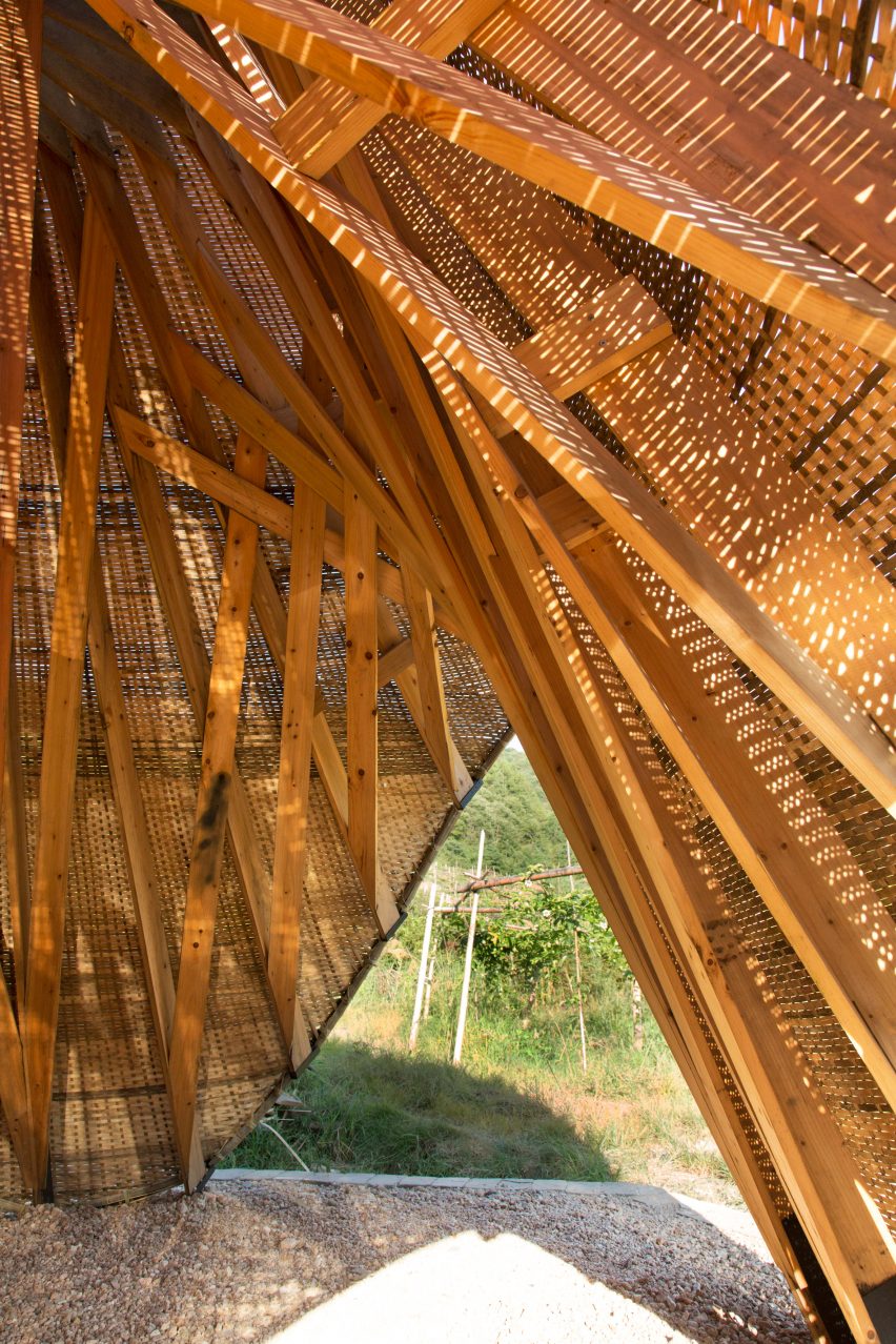 University of Hong Kong students build Sun Room for farmers of China's Peitian village