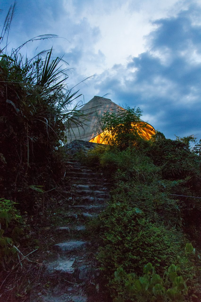 University of Hong Kong students build Sun Room for farmers of China's Peitian village