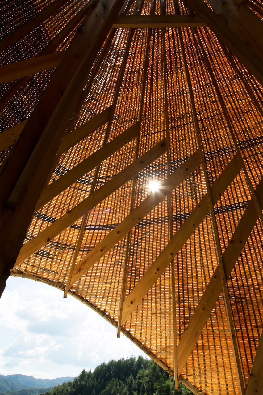 University of Hong Kong students build Sun Room for farmers of China's Peitian village